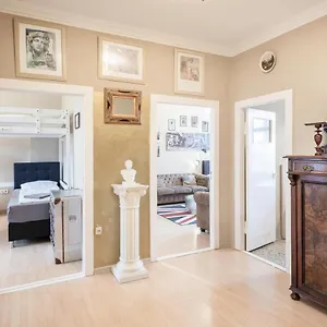 Marquardt Apartment