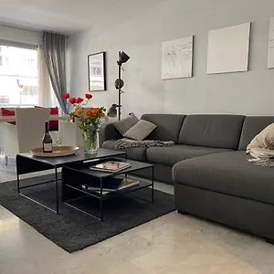 https://very-central-apartment-with-terrace.fr-provencehotel.com