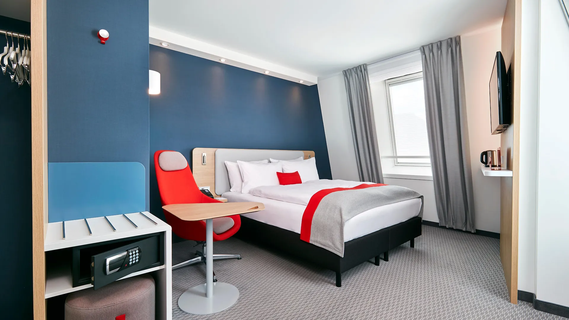 Holiday Inn Express - Berlin - Alexanderplatz By Ihg 3*,