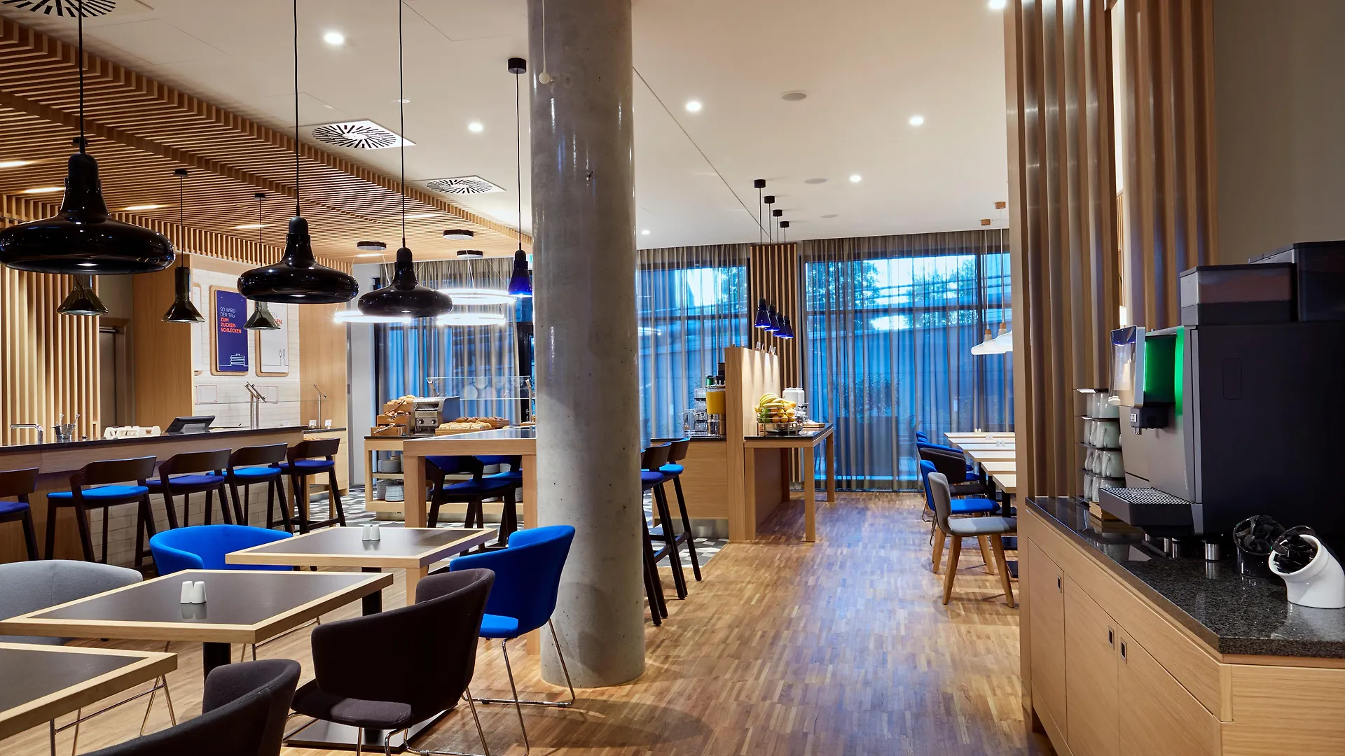Holiday Inn Express - Berlin - Alexanderplatz By Ihg