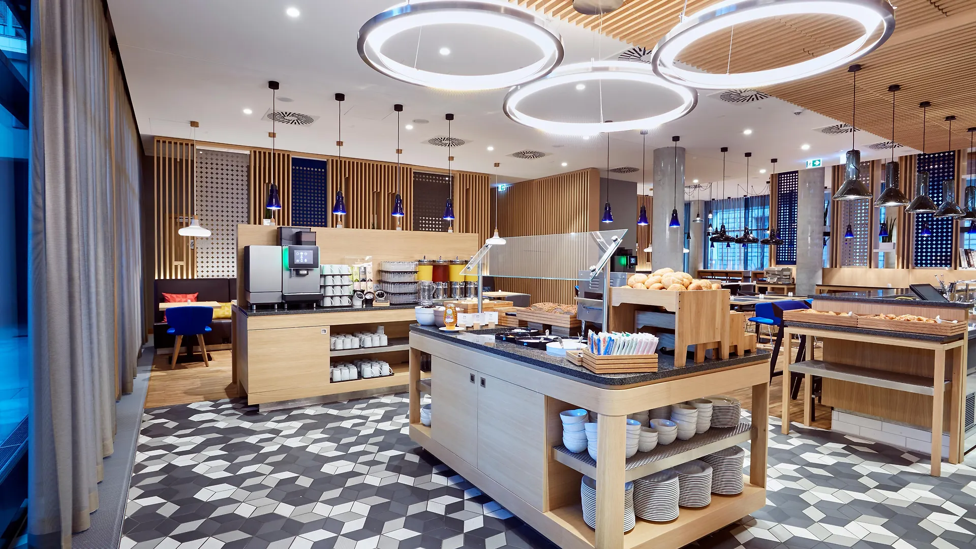 Holiday Inn Express - Berlin - Alexanderplatz By Ihg