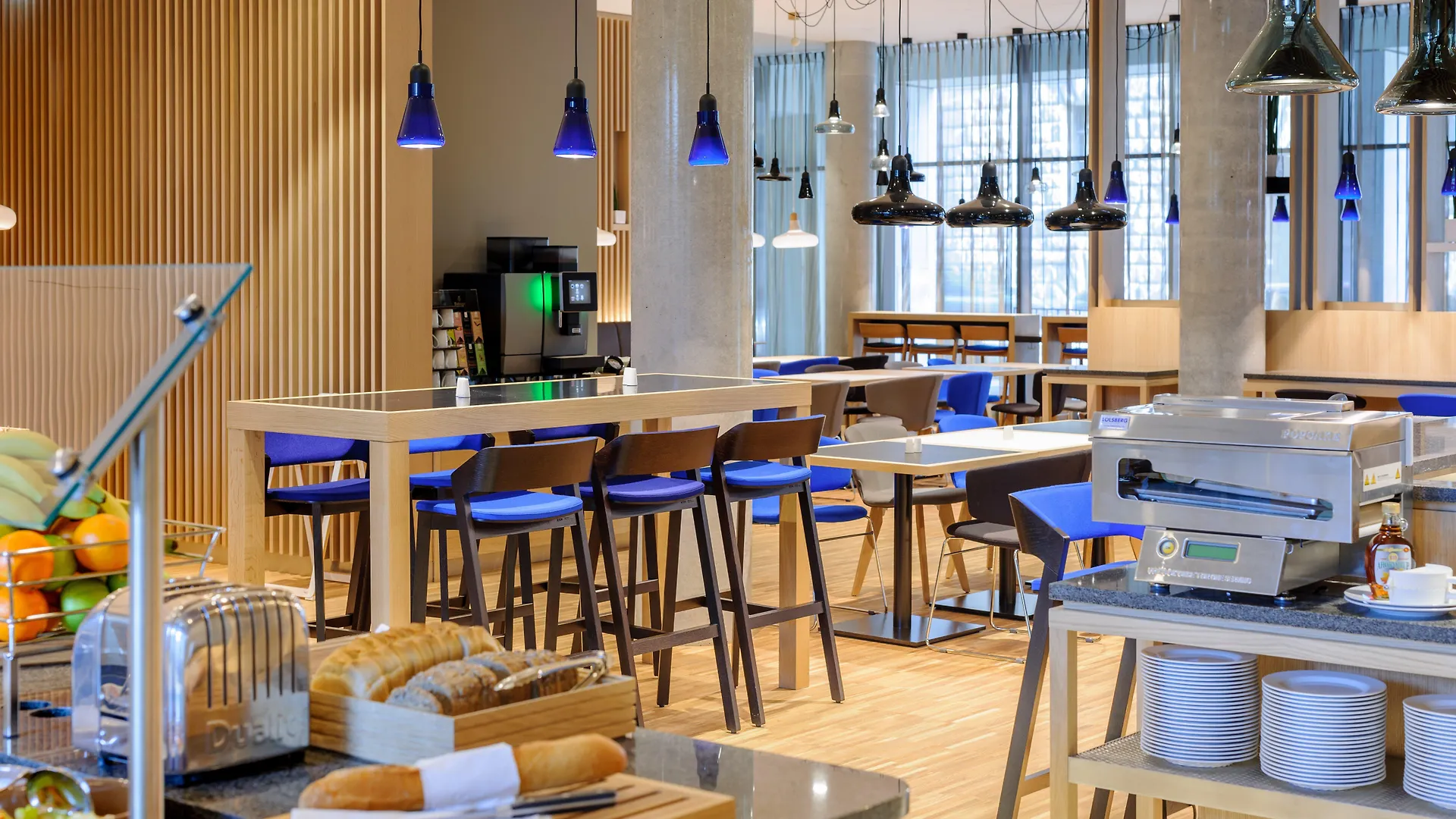 Holiday Inn Express - Berlin - Alexanderplatz By Ihg Hotel
